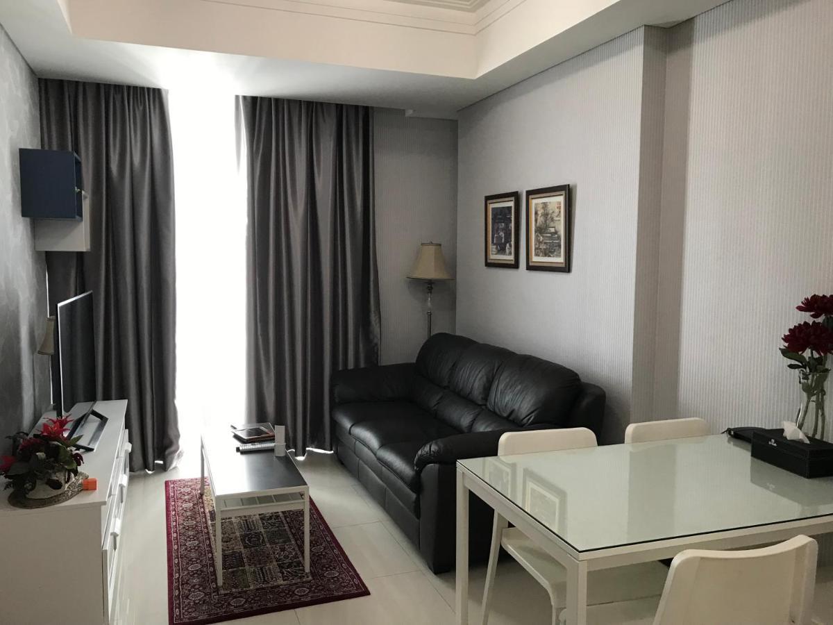 Luxury 2 Bedroom Condo At Casa Grande Residence - Kasablanka Mall Джакарта Экстерьер фото